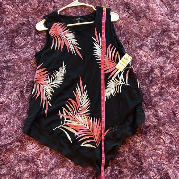 NWT Alfani Black and Pink Tropical Print Sleeveless Top size M - Picture 7 of 7